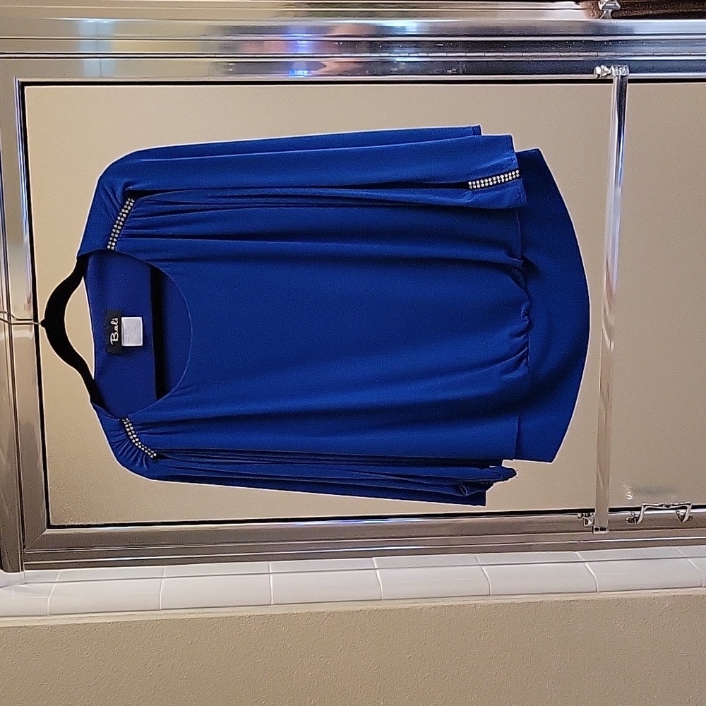 BALI brand dressy cocktail top in royal blue